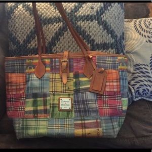 🚘🚘SOLD🚘🚘    Dooney & Bourke Tote